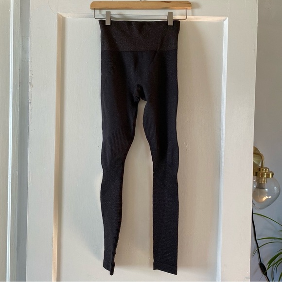 ATHLETA Shimmer Seamless Tights Leggings in Espresso Brown Sz Small - Picture 2 of 7